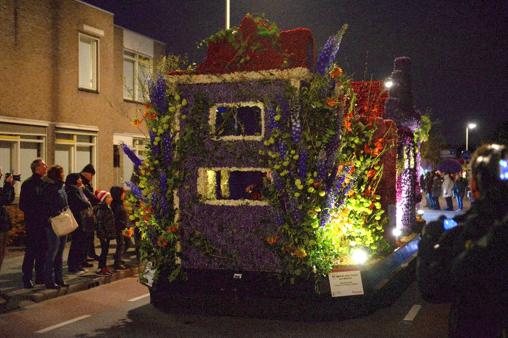 ../Images/Bloemencorso Noordwijkerhout 308.jpg